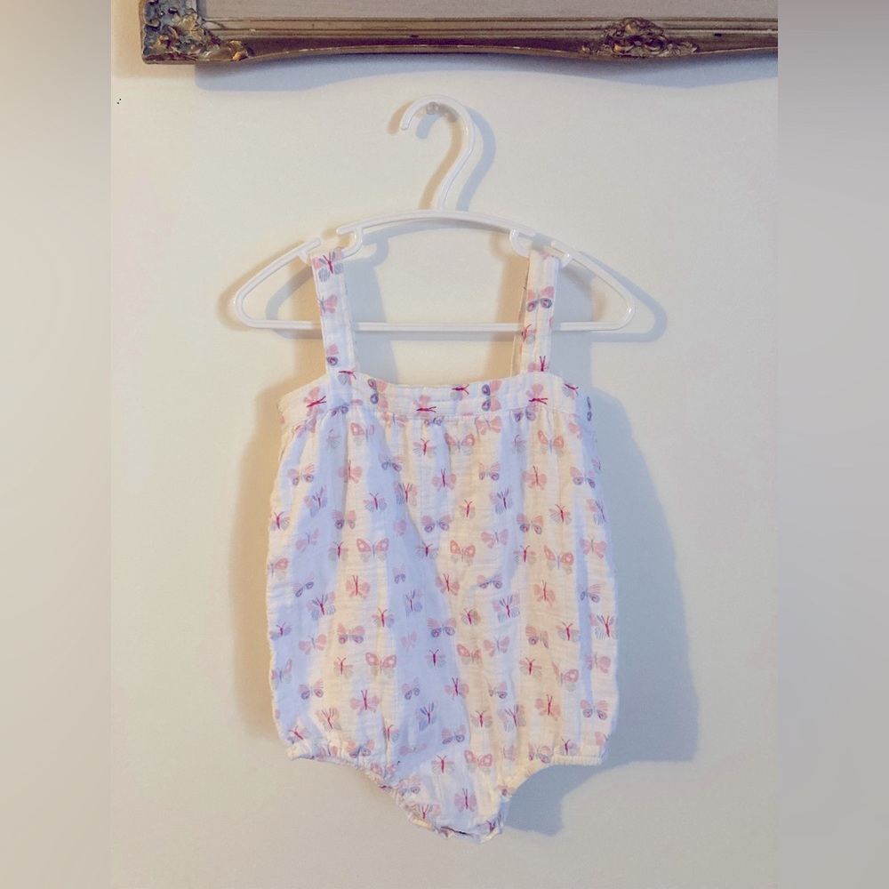 Aden and Anais Adjustable Butterfly Onesie Baby Girl Onesie Size 9 - 12 Months